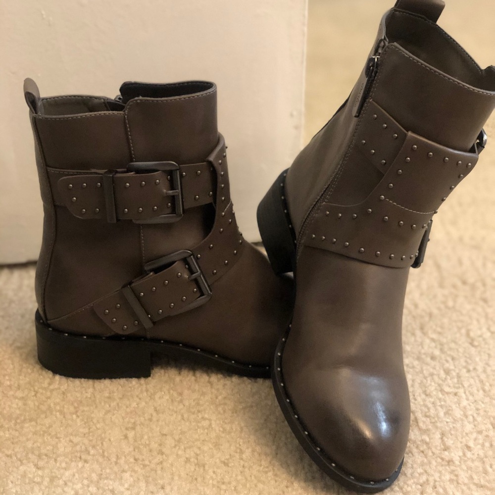 Charles By Charles David Booties, New Size 7.5 - image 2